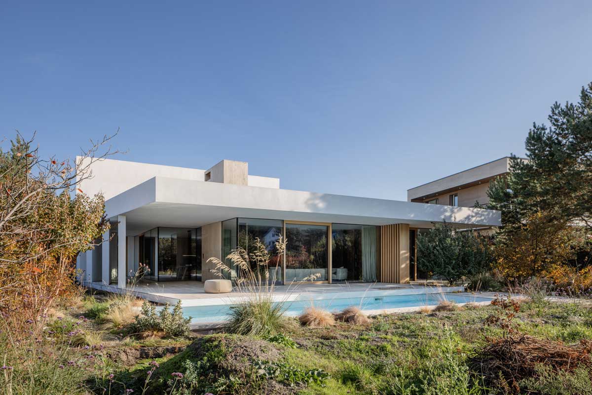 Otevřený přírodě, chráněný před světem