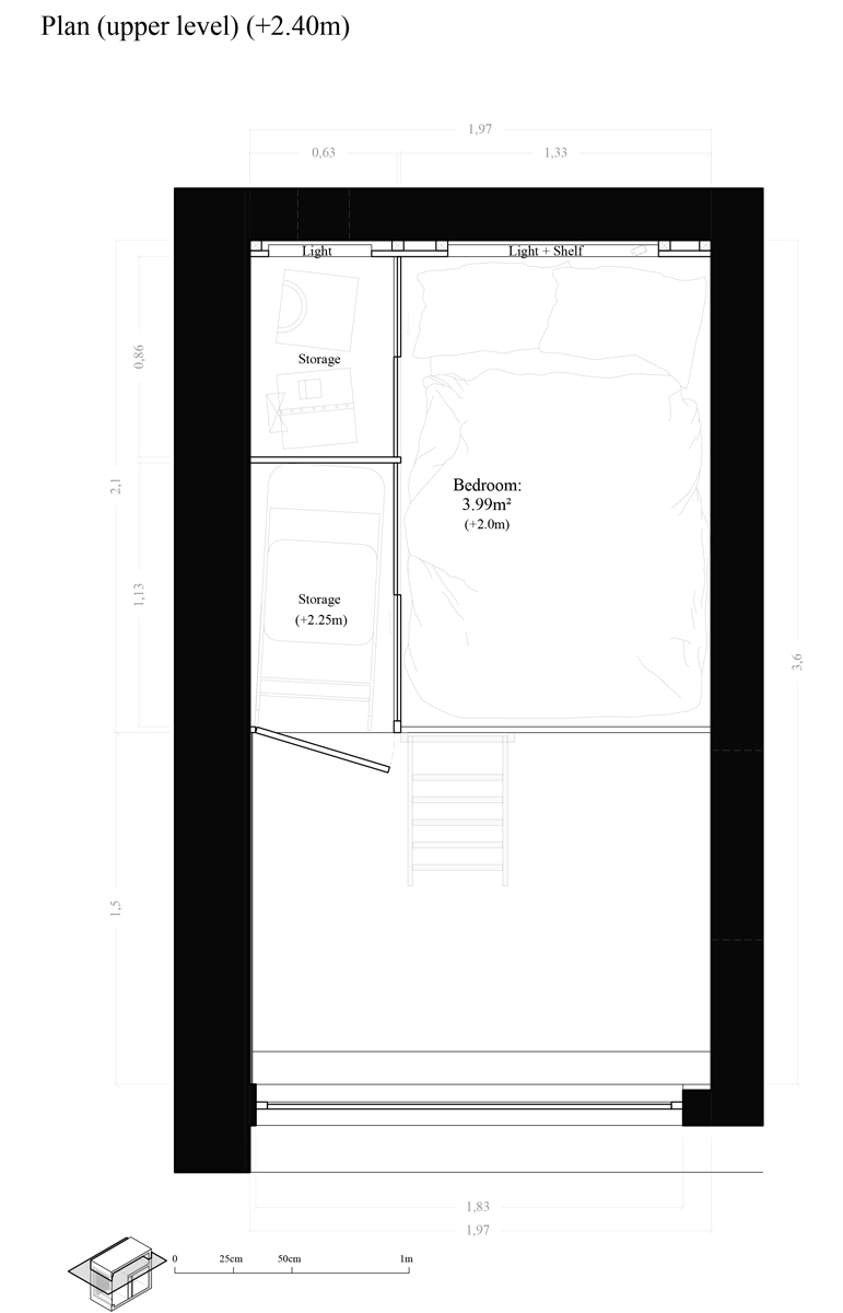 Půdorys horního patra mikrobytu s ložnicí a úložnými skříněmi.