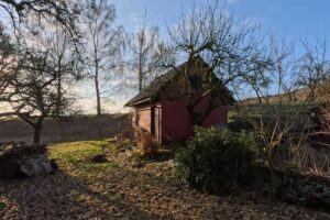 Místo Popelčina domečku v krajině dnes