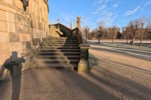 Monumentální schodiště zámku Moritzburg v Sasku