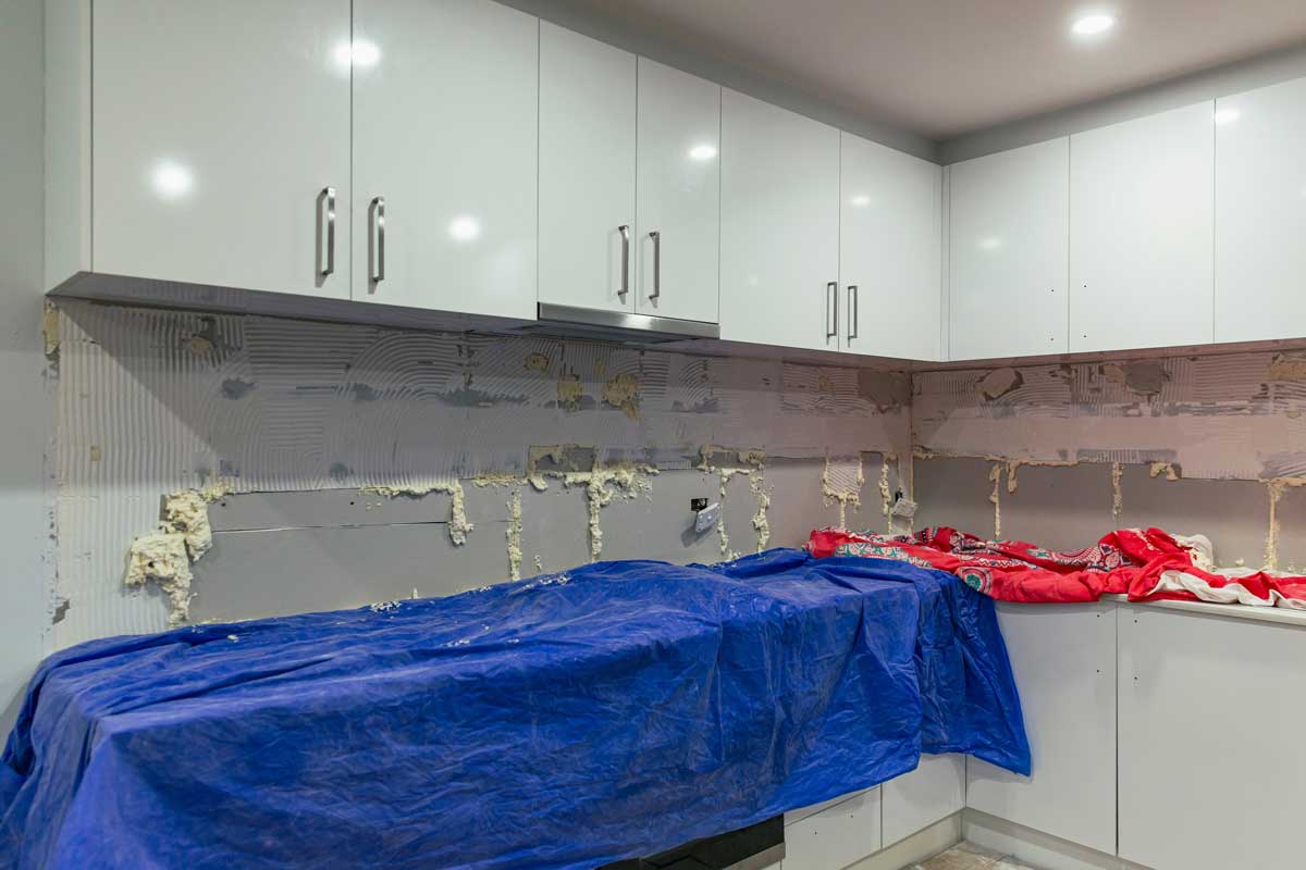 Průběh renovace kuchyně bez bourání původní kuchyňské linky