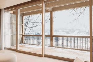 HS_portal_SLIM_drevohlinik_interier_zima_03_foto_zdroj_VEKRA