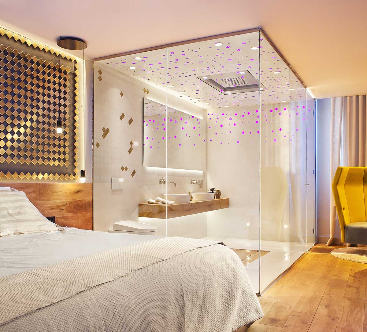 Zrcadlové sklo v interiéru