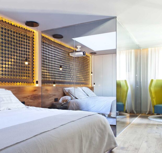 Zrcadlové sklo polopropustné