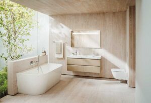 Wellbeing v koupelně začíná řádem: Jak pracovat s úložnými prostory?