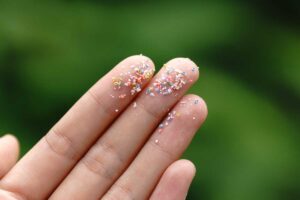 Mikroplasty doma: Děláte tuto chybu při úklidu? Řešení je jednodušší, než si myslíte