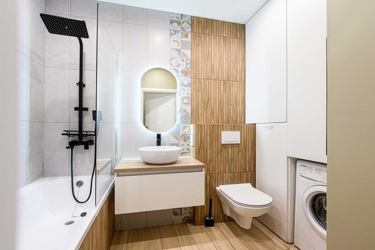 Moderní koupelna se závěsným nábytkem a volnou podlahou