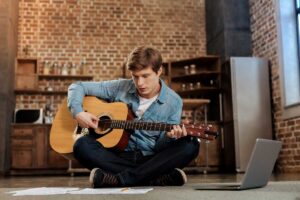 Návrat ke koníčkům po rozchodu pomáhá zpracovat emoce a zaplnit prázdný prostor smysluplnou aktivitou.