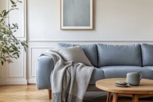 Pohodlná sedačka v obývacím pokoji ukazuje důležitost kvalitního sezení pro každodenní relax.