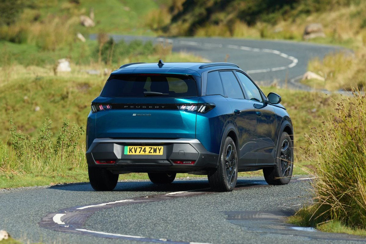 SUV Peugeot 5008 Summer Blue